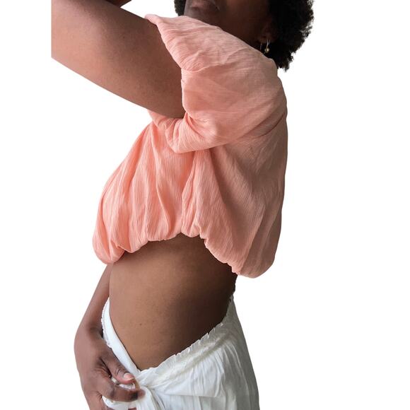 Vestique Peach Short Sleeve Cropped Bubble Top Size Small - Picture 2 of 10